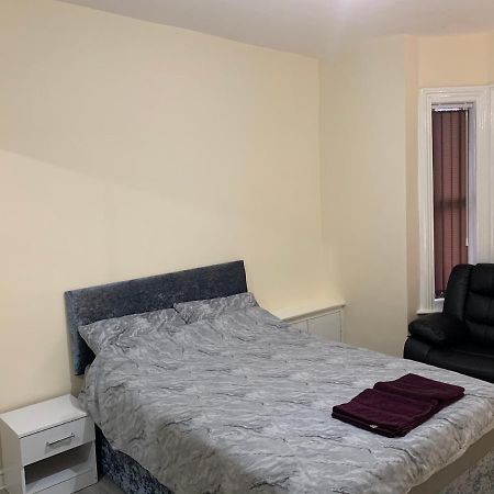50 Mayford Road Hotel Manchester Esterno foto